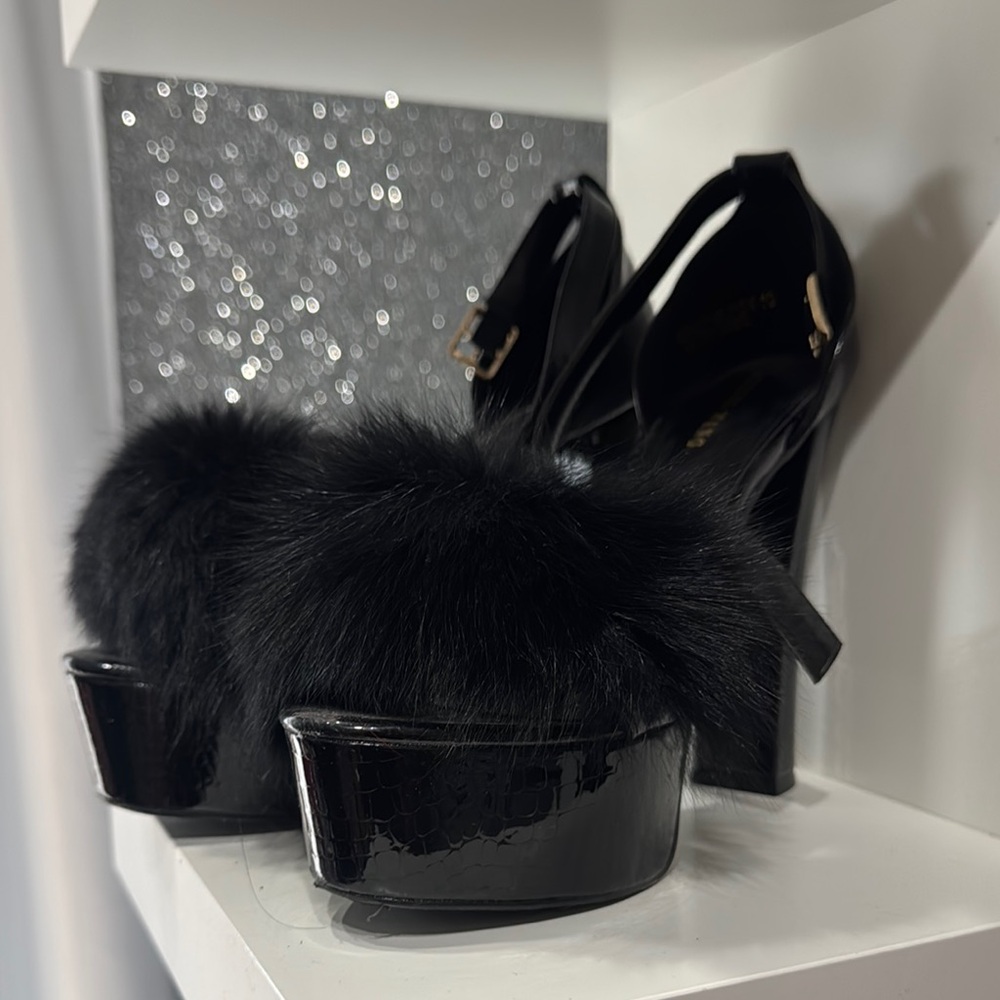 Black Patent Leather Stiletto Heels with Feather Detail